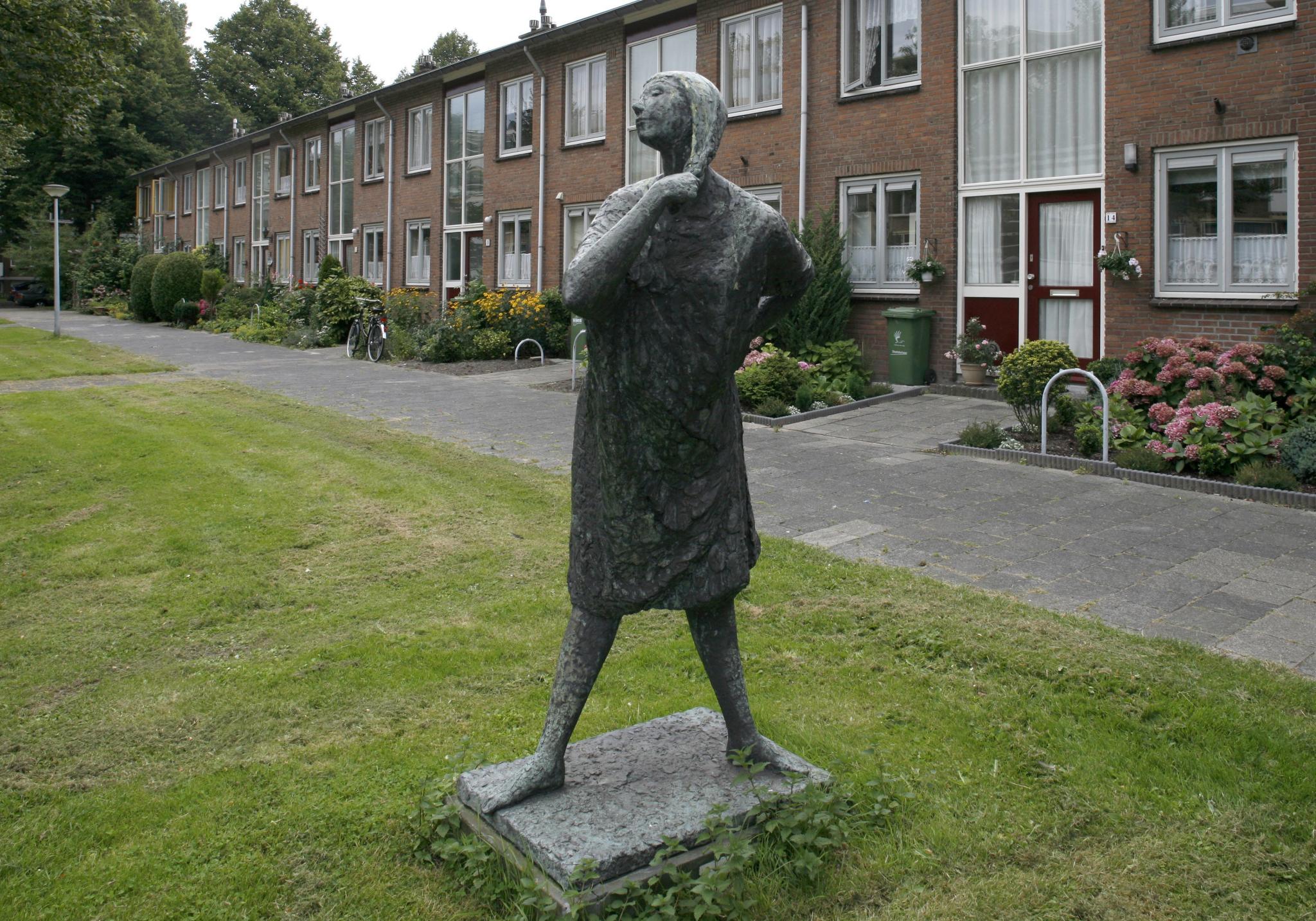 Bronze statue in DHZW